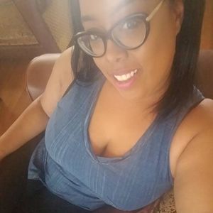 Meet your Posher, Alexsis